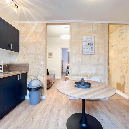 Echoppe Typique Avec Terrasse Villa Talence Exterior photo