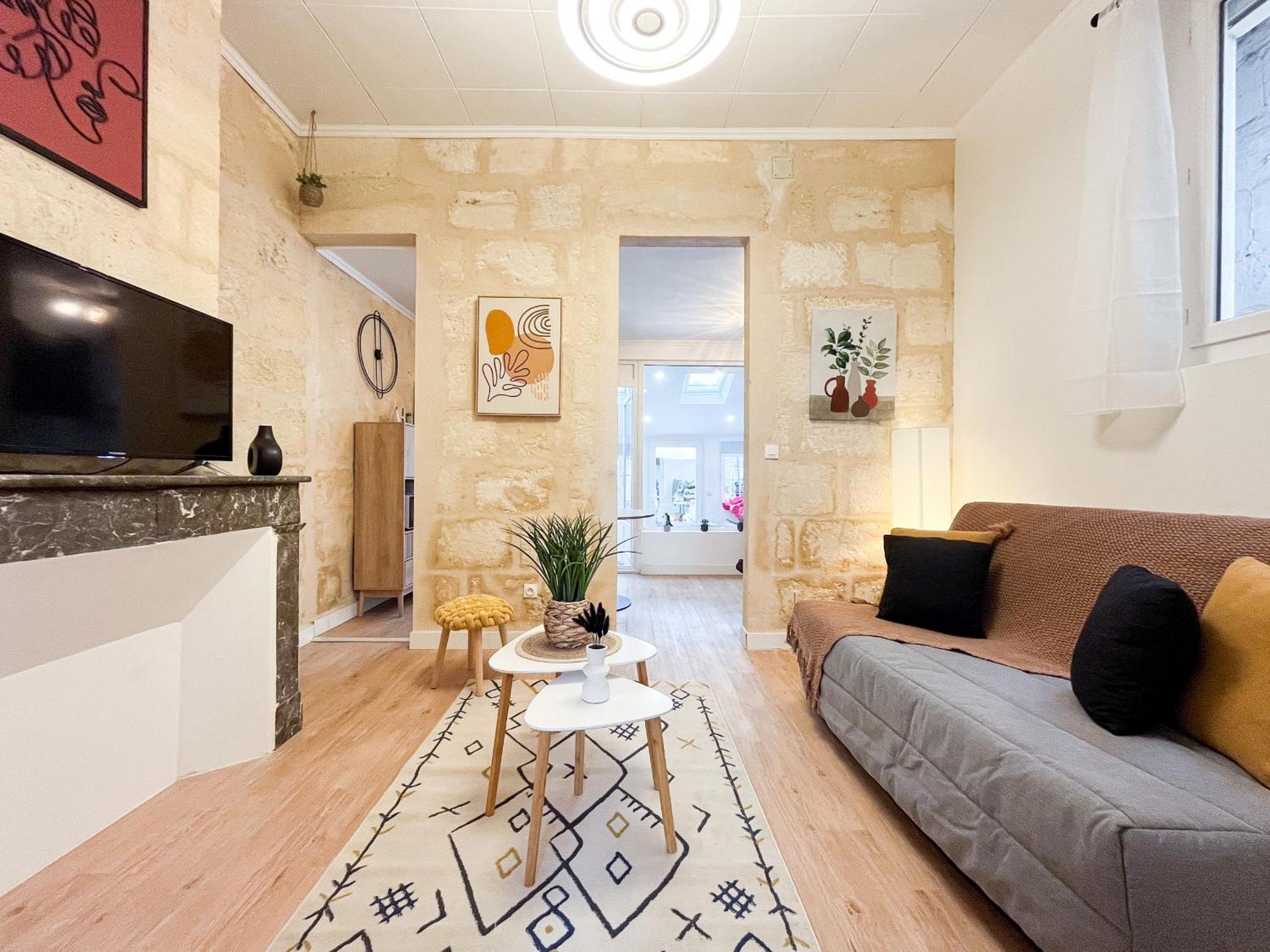 Echoppe Typique Avec Terrasse Villa Talence Exterior photo